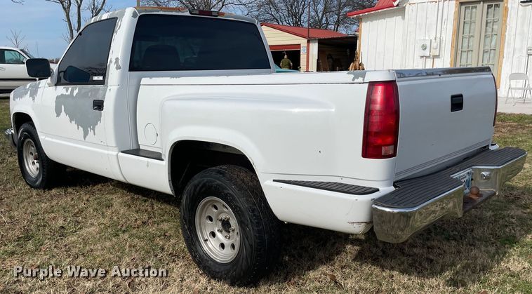 image for item MI9636 1994 Chevrolet C1500  pickup truck