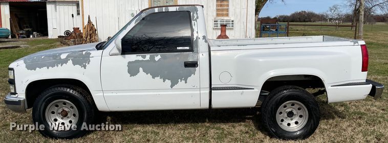 image for item MI9636 1994 Chevrolet C1500  pickup truck