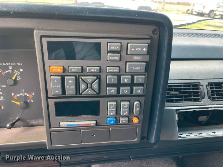 image for item MI9636 1994 Chevrolet C1500  pickup truck