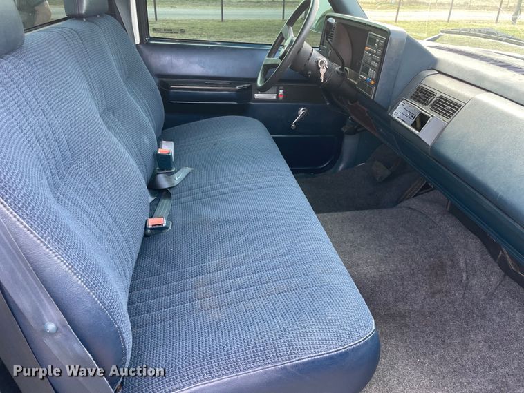 image for item MI9636 1994 Chevrolet C1500  pickup truck