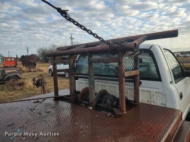 image for item MM9866 2001 Dodge Ram 3500 winch truck