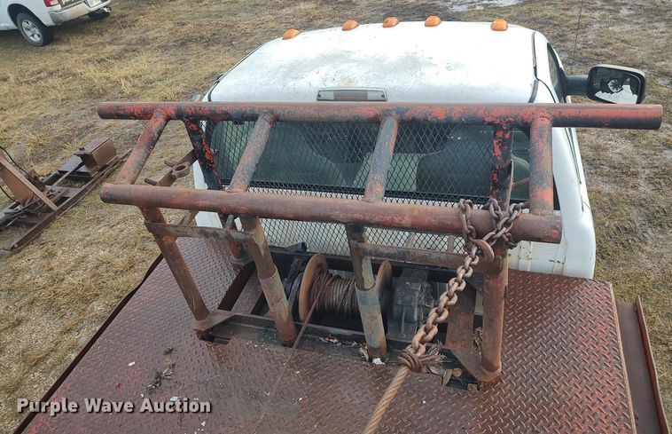 image for item MM9866 2001 Dodge Ram 3500 winch truck