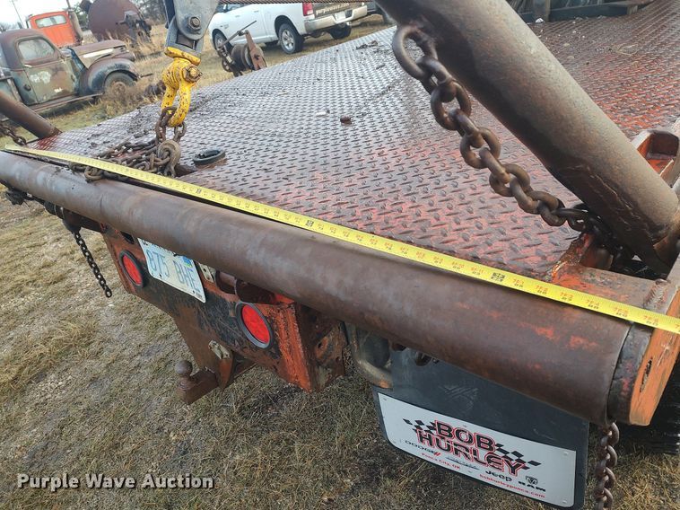 image for item MM9866 2001 Dodge Ram 3500 winch truck