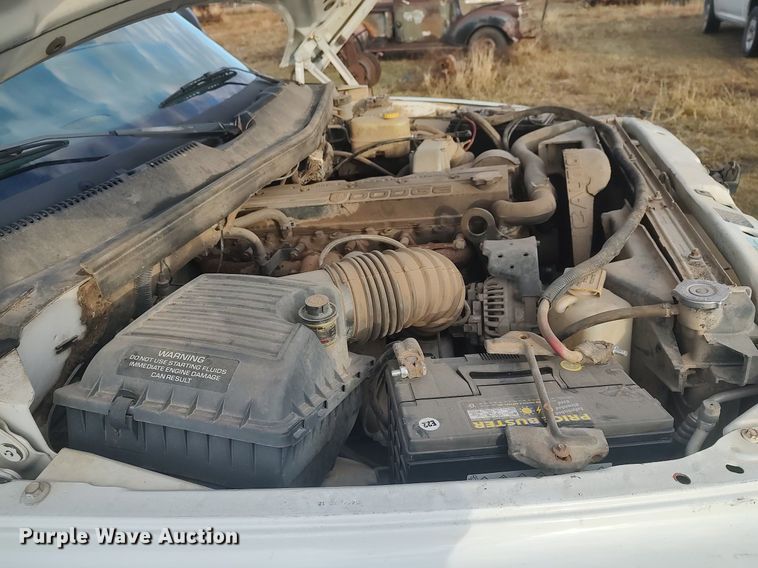 image for item MM9866 2001 Dodge Ram 3500 winch truck