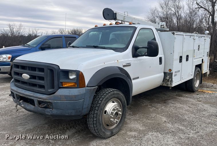 image for item MN9490 2005 Ford F550 Super Duty  utility / service truck