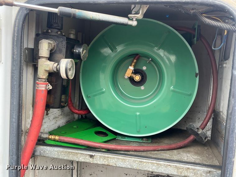 image for item MN9490 2005 Ford F550 Super Duty  utility / service truck