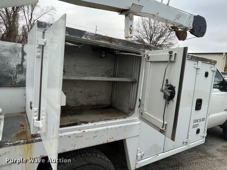 image for item MN9490 2005 Ford F550 Super Duty  utility / service truck