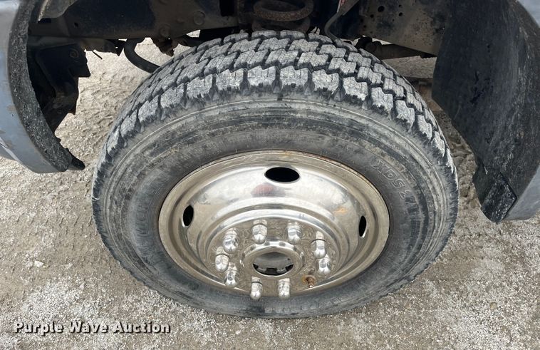 image for item MN9490 2005 Ford F550 Super Duty  utility / service truck