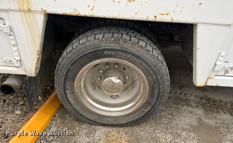 image for item MN9490 2005 Ford F550 Super Duty  utility / service truck