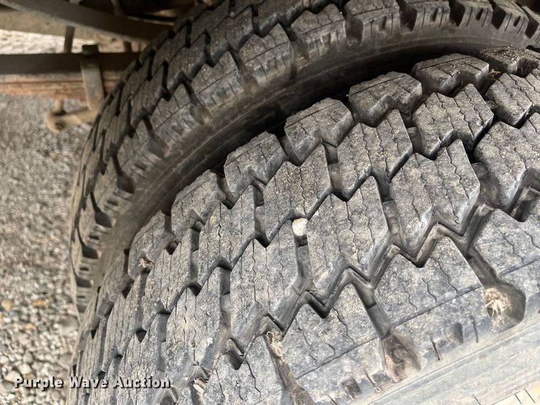 image for item MN9490 2005 Ford F550 Super Duty  utility / service truck