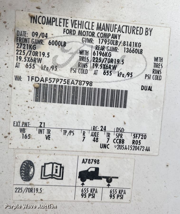 image for item MN9490 2005 Ford F550 Super Duty  utility / service truck