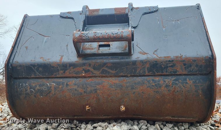 image for item JG9610 (2) Bobcat buckets