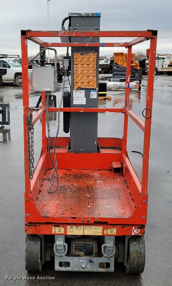 image for item JY9970 2016 Skyjack SJ12 vertical lift