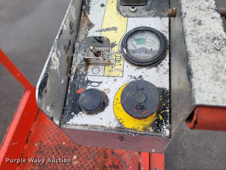 image for item JY9970 2016 Skyjack SJ12 vertical lift