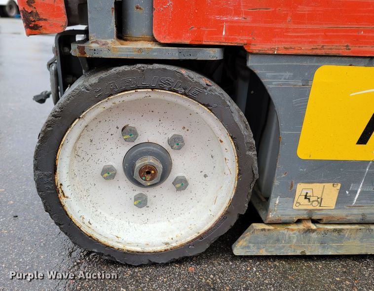 image for item JY9970 2016 Skyjack SJ12 vertical lift