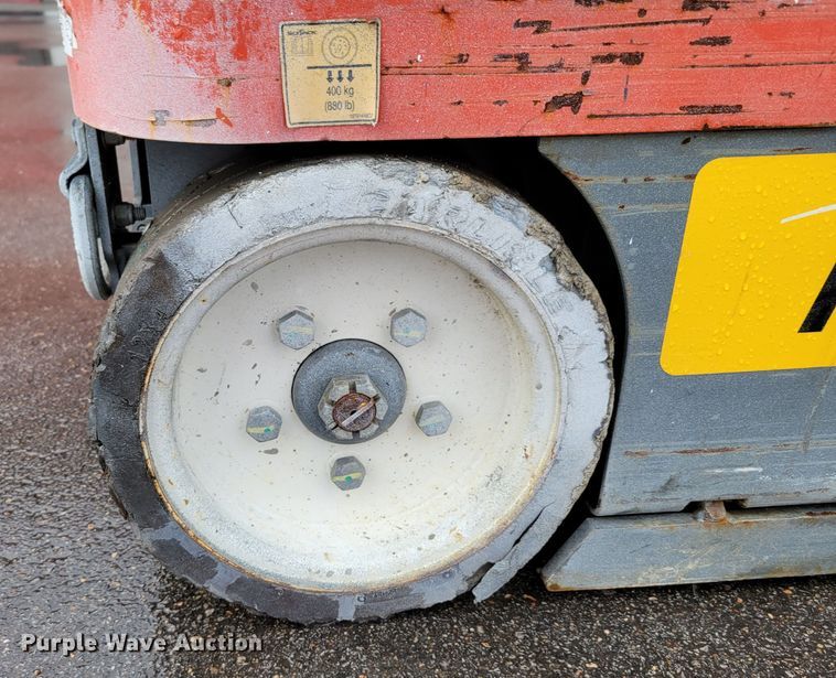 image for item JY9970 2016 Skyjack SJ12 vertical lift