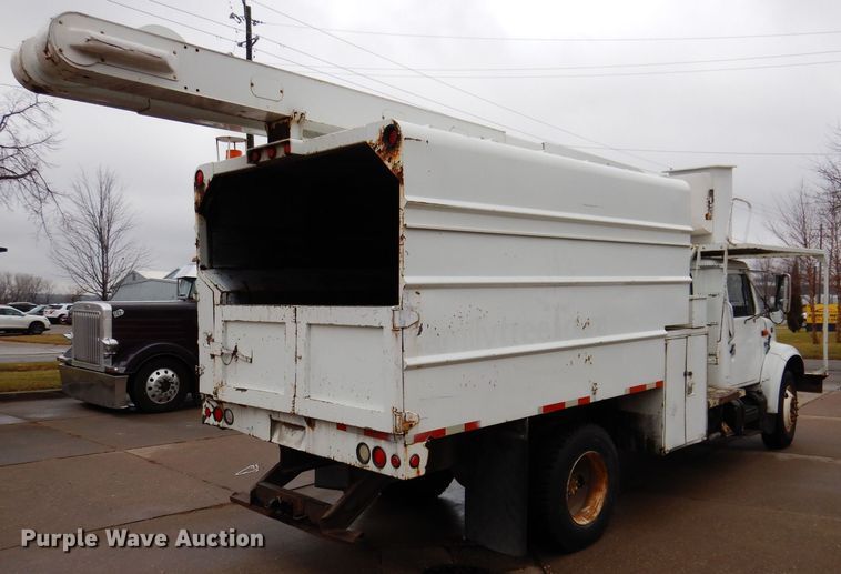 image for item KW9563 2000 International 4700  forestry bucket truck