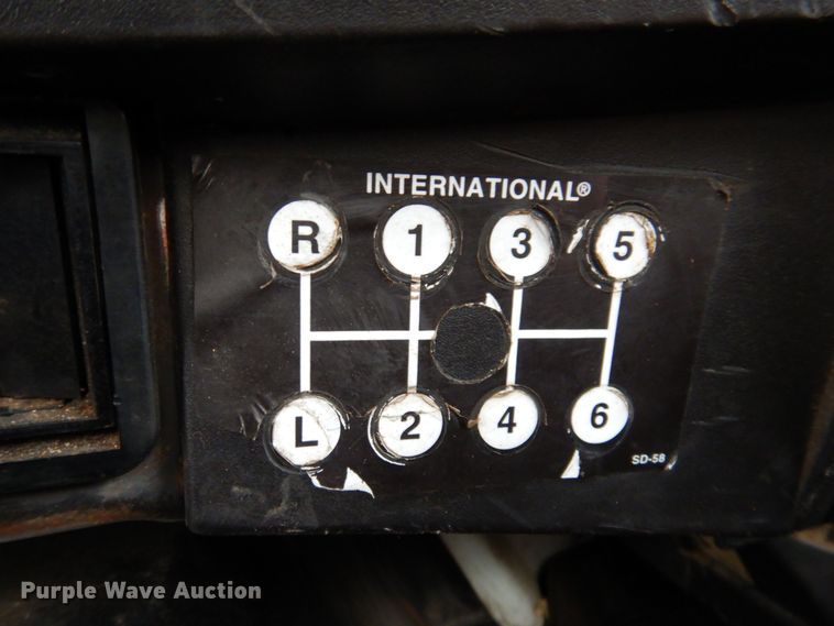 image for item KW9563 2000 International 4700  forestry bucket truck