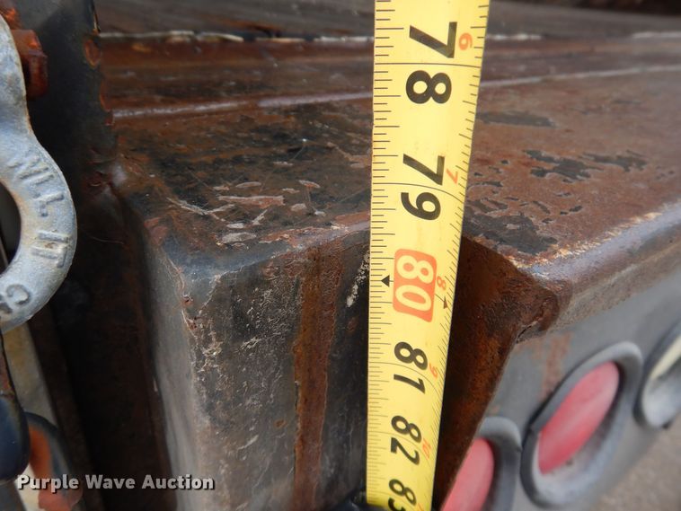 image for item KW9565 1996 Ford F700  box truck