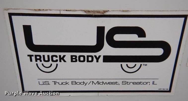 image for item KW9565 1996 Ford F700  box truck