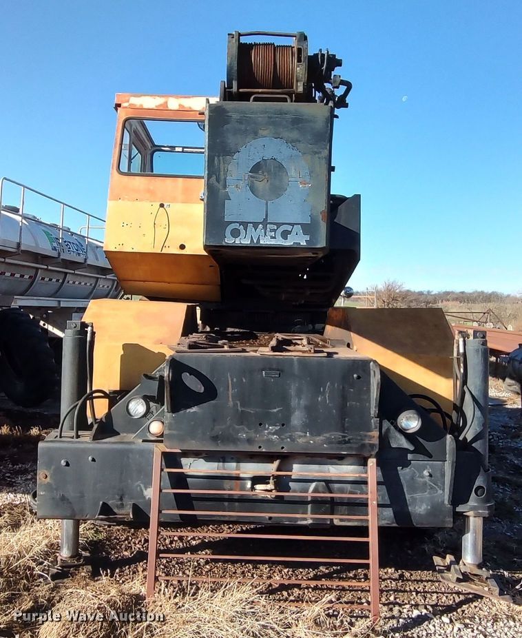 image for item LK9432 P&H Omega 18  crane