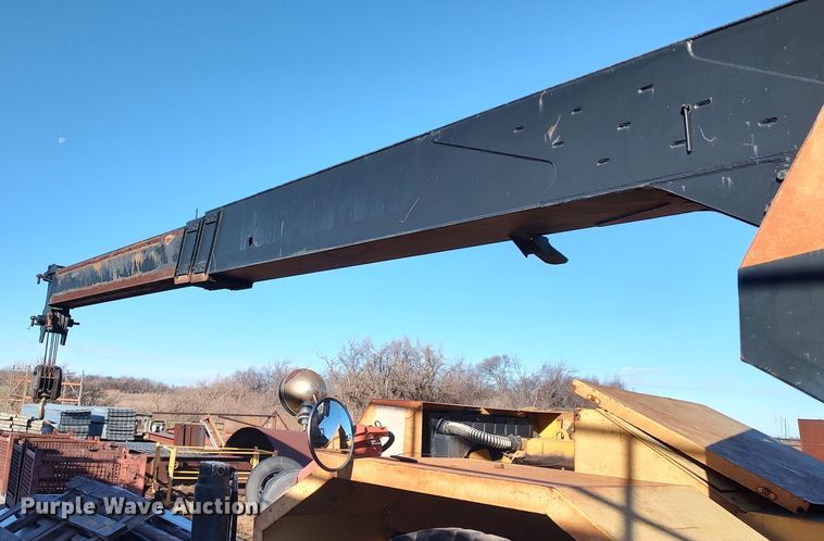 image for item LK9432 P&H Omega 18  crane