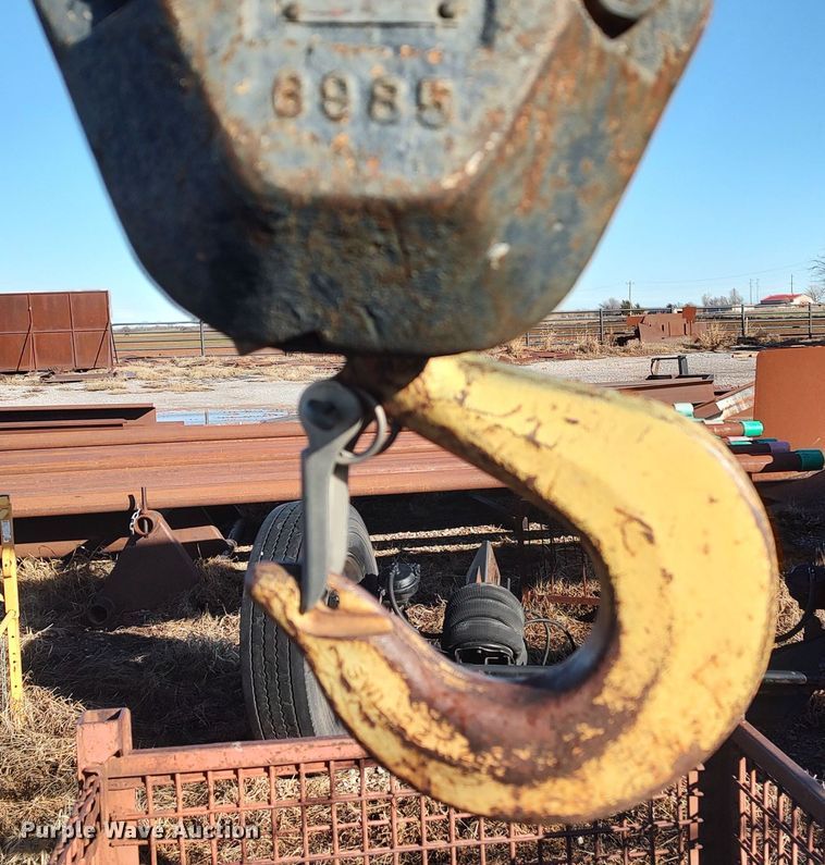 image for item LK9432 P&H Omega 18  crane