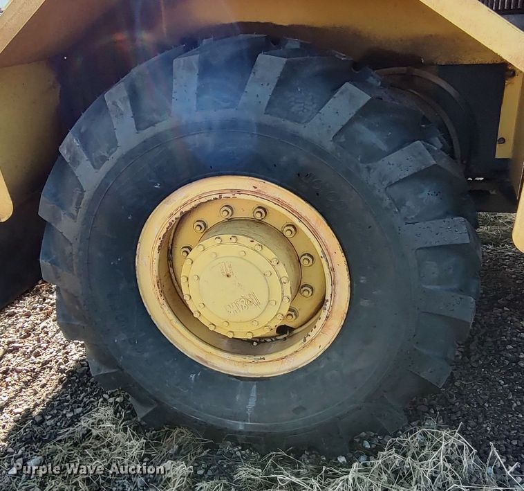 image for item LK9432 P&H Omega 18  crane