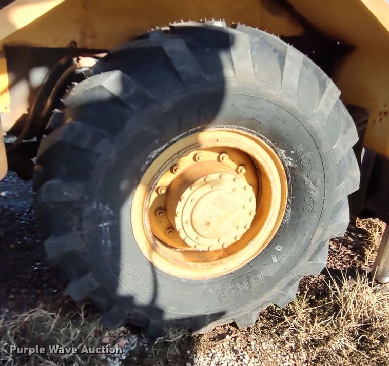 image for item LK9432 P&H Omega 18  crane