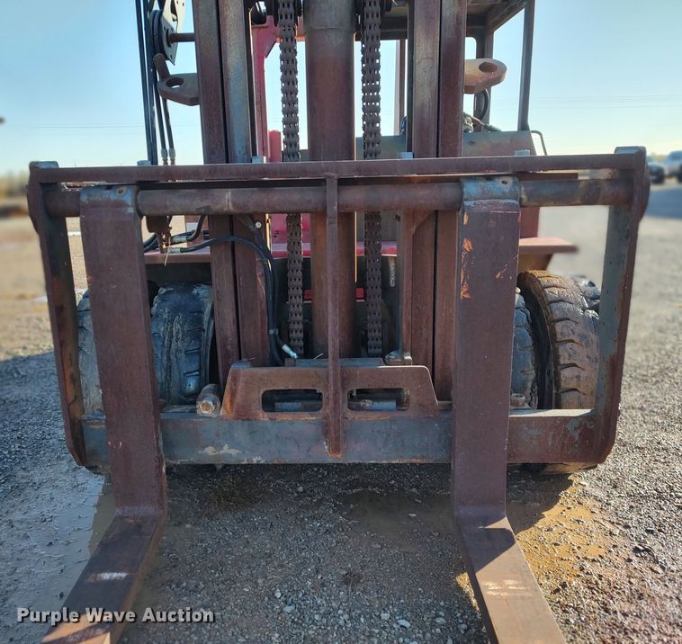 image for item LK9433 1978 Taylor  TY-300-S  forklift