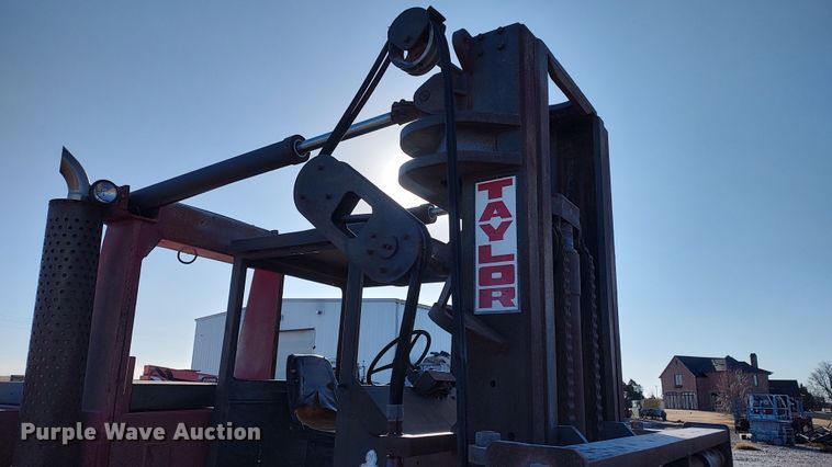 image for item LK9433 1978 Taylor  TY-300-S  forklift