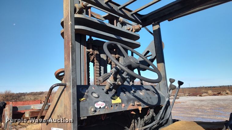 image for item LK9433 1978 Taylor  TY-300-S  forklift