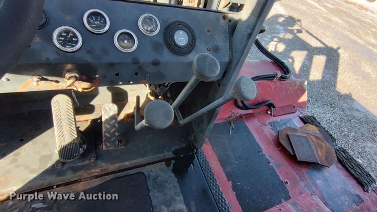 image for item LK9433 1978 Taylor  TY-300-S  forklift