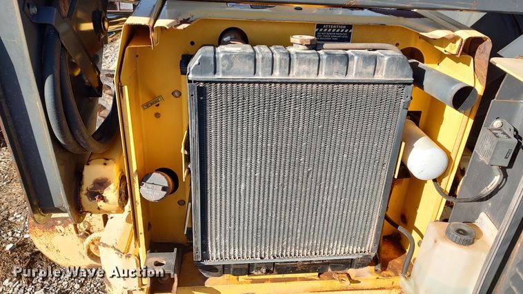 image for item LK9434 2001 New Holland LS180  skid steer loader