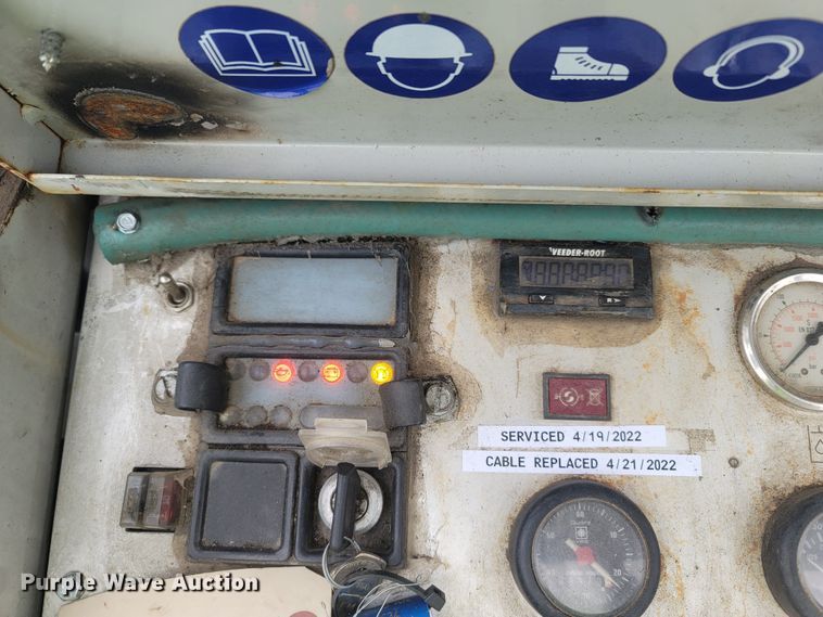 image for item MH9632 2004 Condux Tesmec  underground cable puller