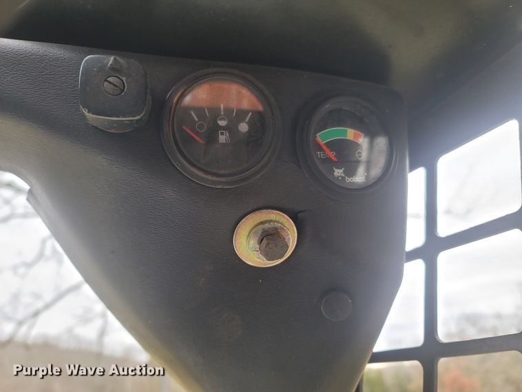 image for item MH9637 1986 Bobcat 743  skid steer loader