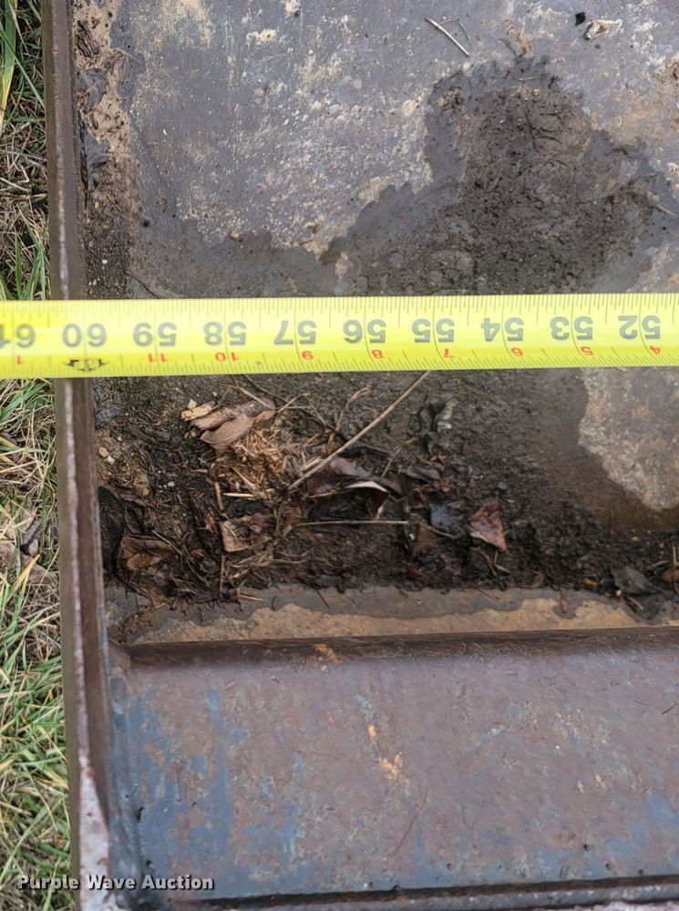 image for item MH9637 1986 Bobcat 743  skid steer loader