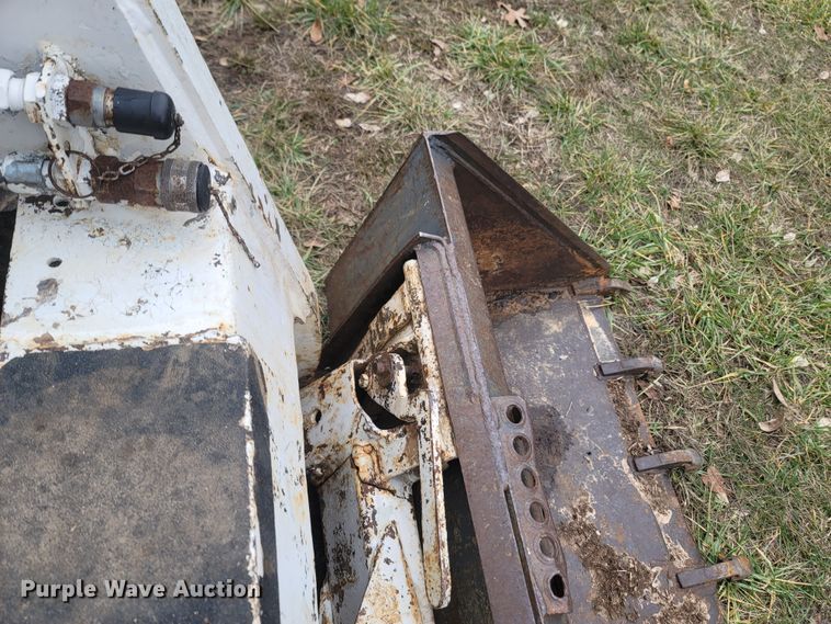 image for item MH9637 1986 Bobcat 743  skid steer loader