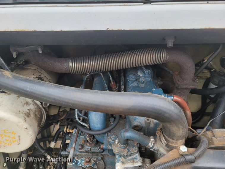 image for item MH9637 1986 Bobcat 743  skid steer loader