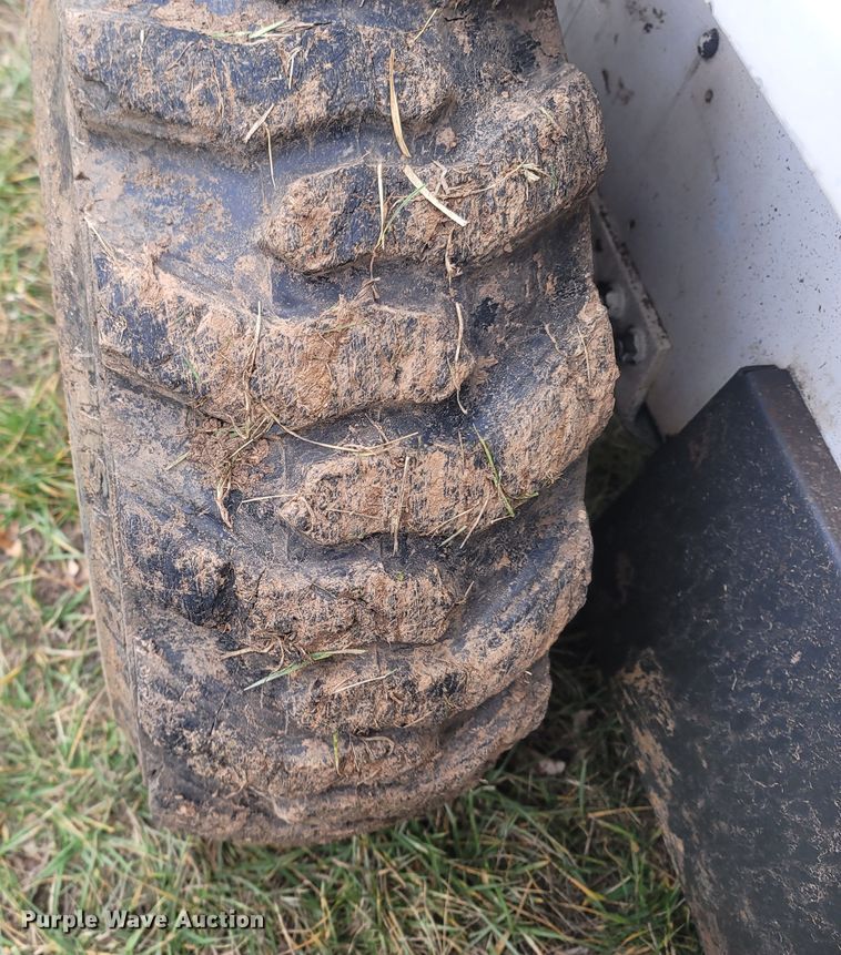 image for item MH9637 1986 Bobcat 743  skid steer loader