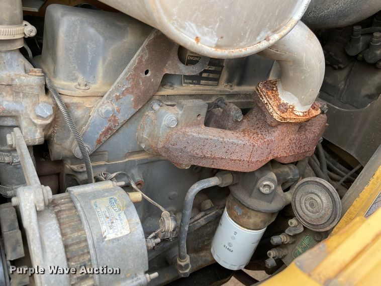 image for item MI9655 New Holland 555E  backhoe