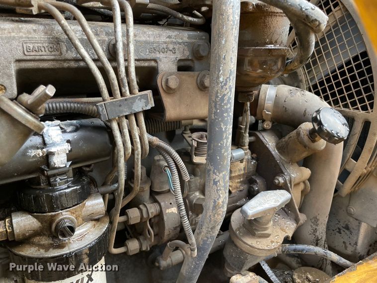 image for item MI9655 New Holland 555E  backhoe