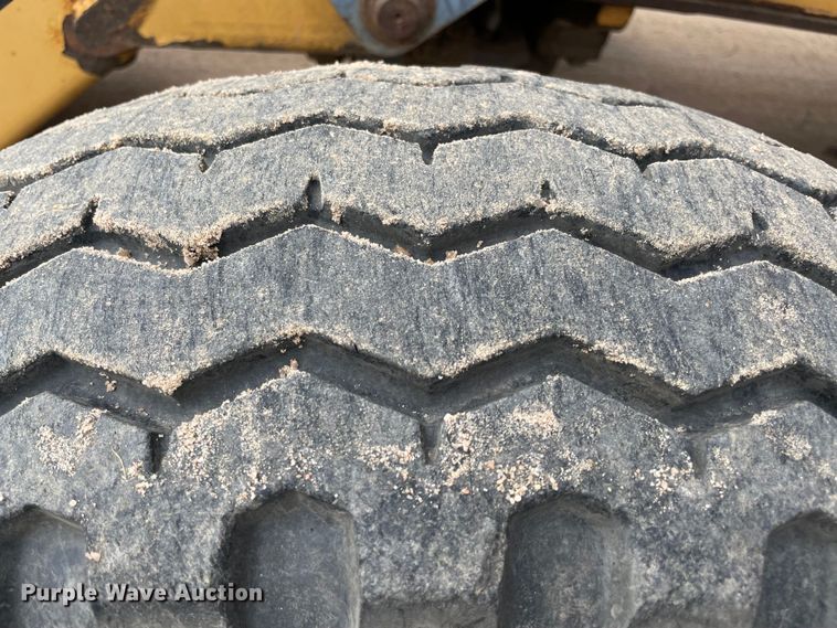 image for item MI9655 New Holland 555E  backhoe