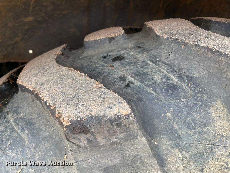 image for item MI9655 New Holland 555E  backhoe