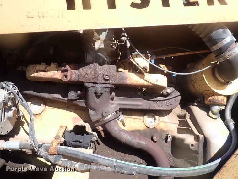 image for item DI1993 Hyster C530A  pneumatic roller