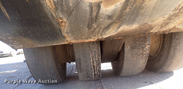 image for item DI1993 Hyster C530A  pneumatic roller