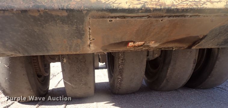 image for item DI1993 Hyster C530A  pneumatic roller