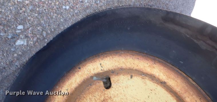 image for item DI1993 Hyster C530A  pneumatic roller