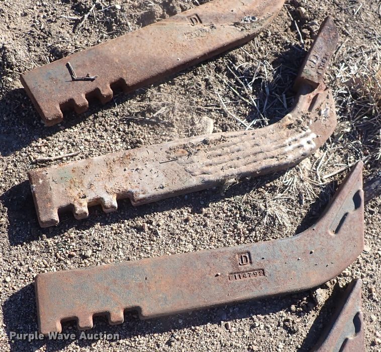 image for item DI1998 (11) scarifer teeth