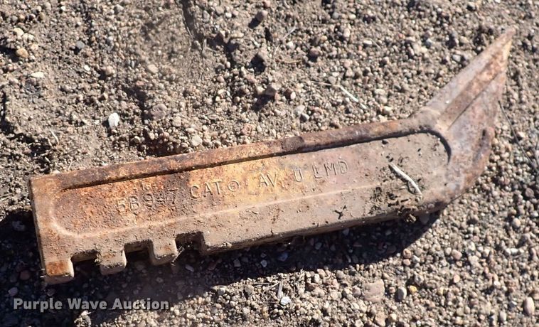 image for item DI1998 (11) scarifer teeth